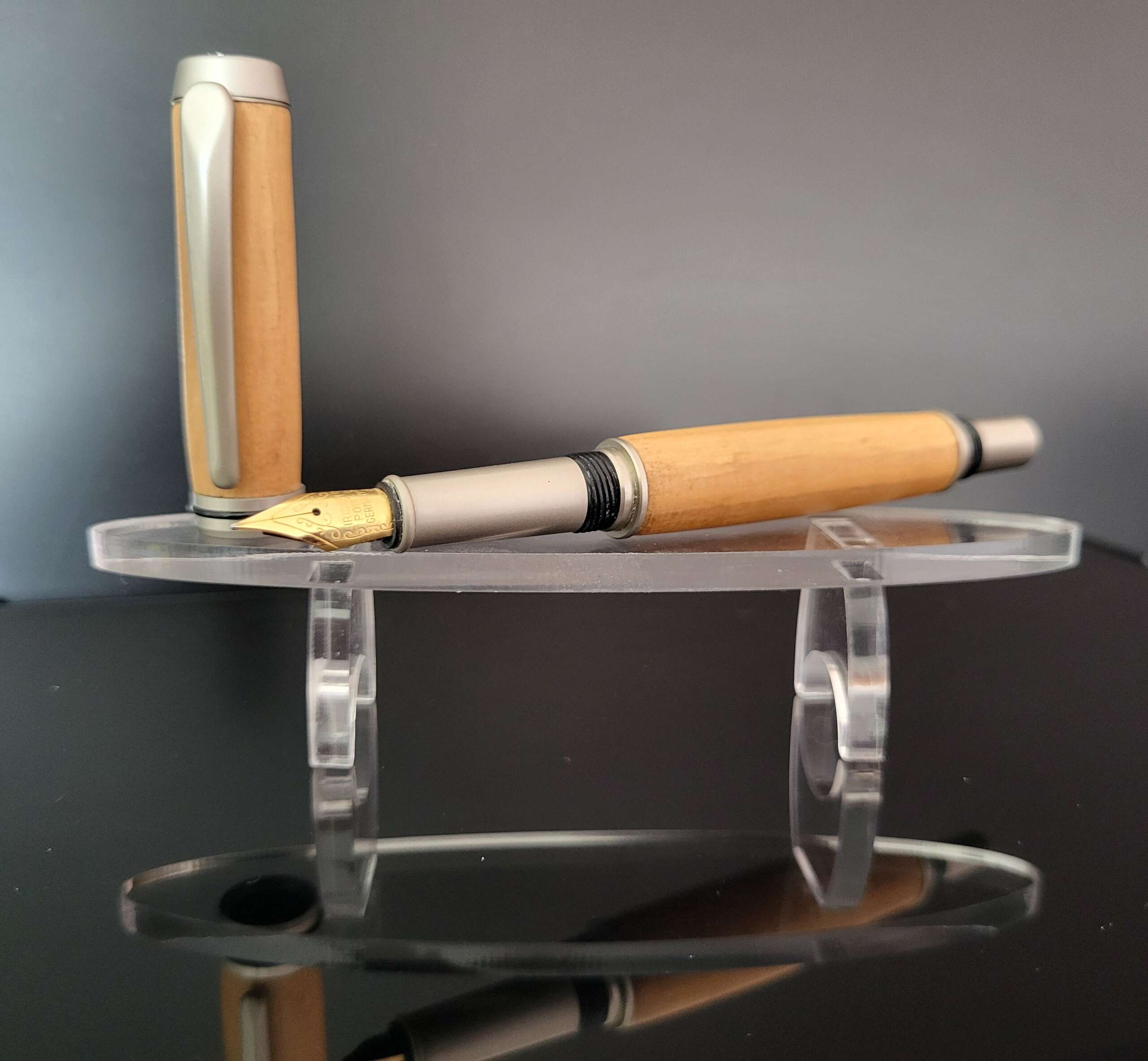 stylo plume en bois d'olivier dit "Le Sage"