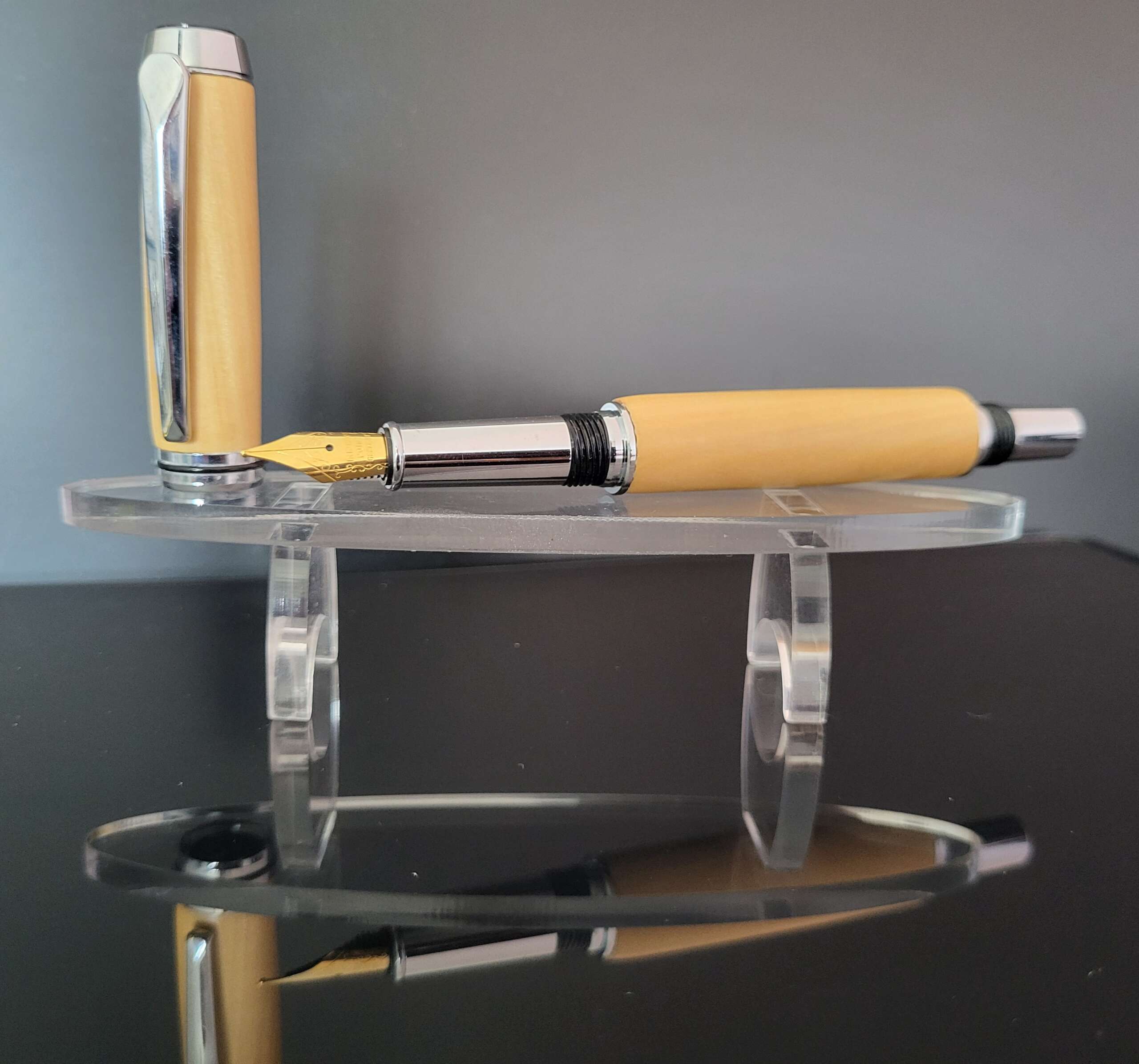 stylo plume en buis dit "le maitre artisans"